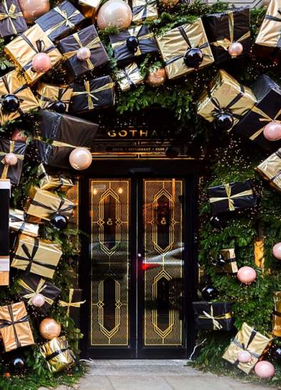 New Year's Eve: Glamour and Decadence