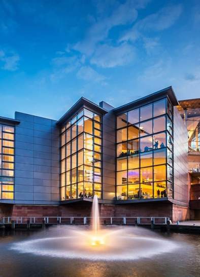 The Holiday In Concert