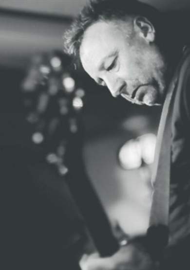 Peter Hook & the Light
