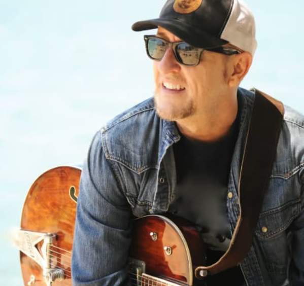 Country/Americana Guitar-Singer-Songwriter Cary Park