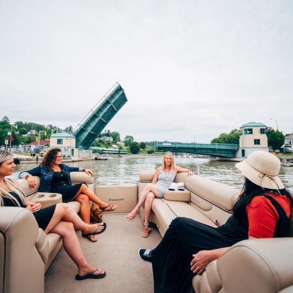 Pontoon shoes online