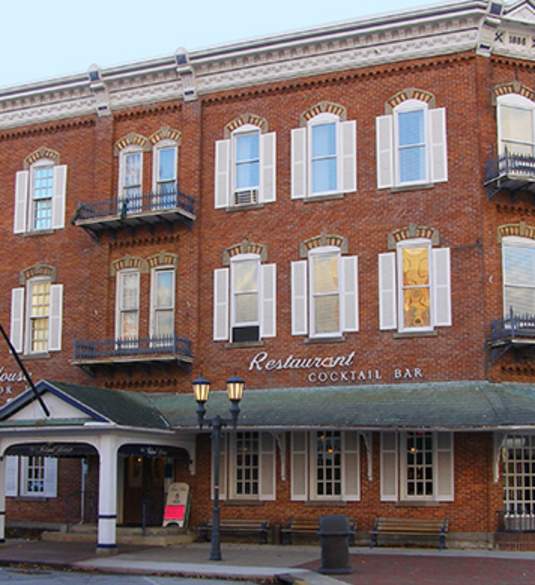 Island House Hotel