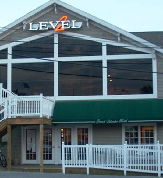 Grand Islander Hotel