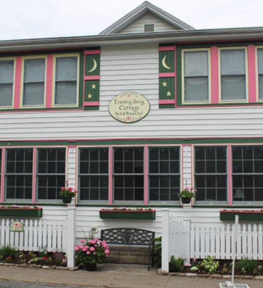 Evening Song Cottage Bed & Breakfast