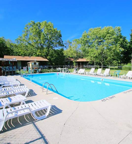 Bird's Nest Resort Motel