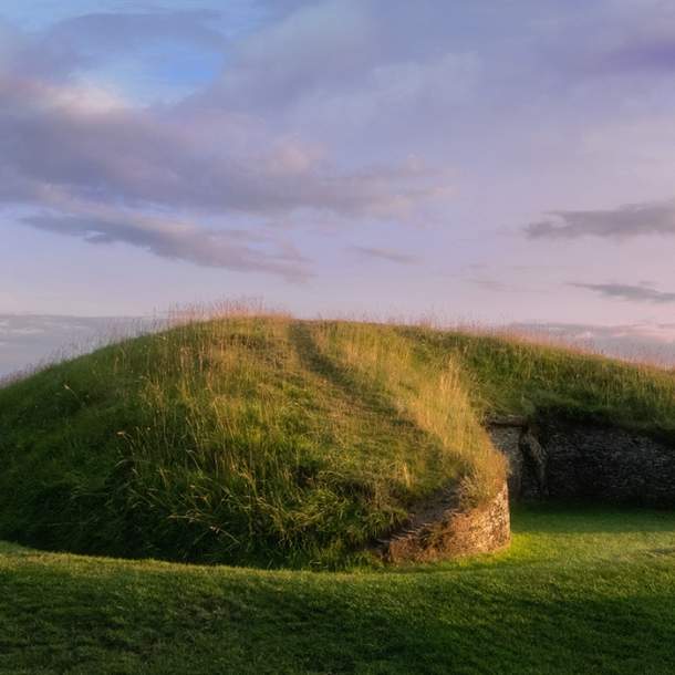 Belas Knap Long Barrow (English Heritage)