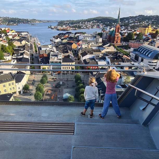 Glassheisen til panoramautsikt på Fløyheia i Arendal