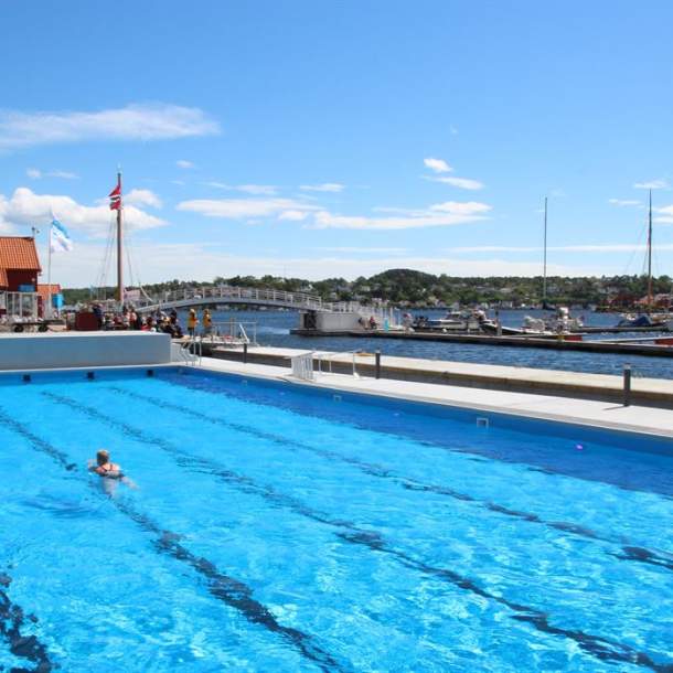 Svømmebasseng i Arendal gjestehavn