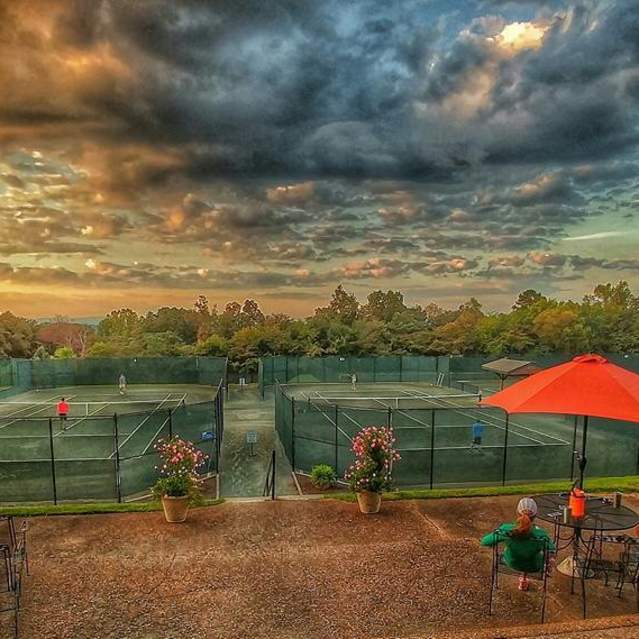 Knoxville Racquet Club