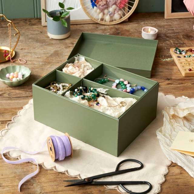 Flower Crafting Workshop with Søstrene Grene