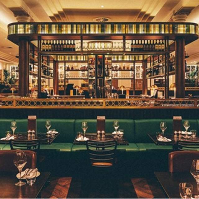 Gusto Restaurant & Bar
