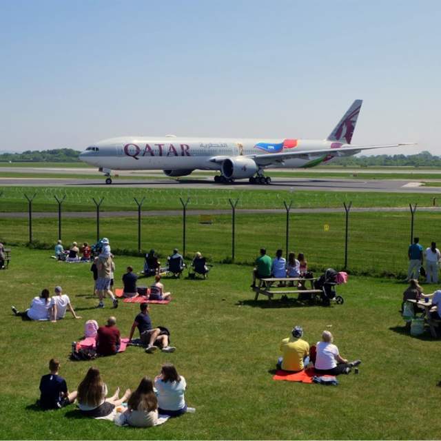 Manchester Airport Runway Visitor Park