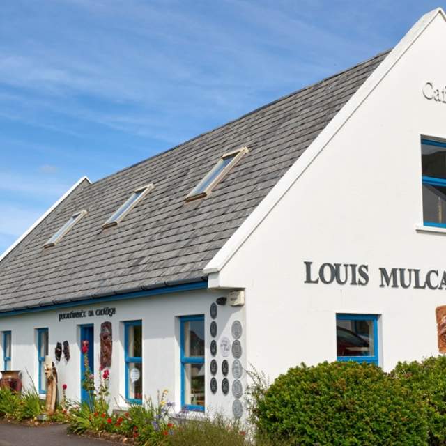 Louis Mulcahy Pottery