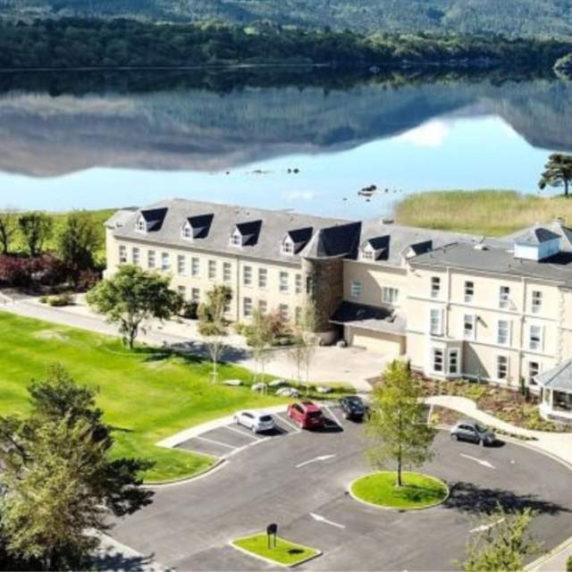 Lake Hotel