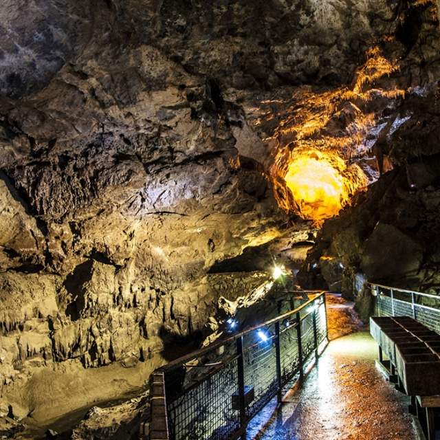 Crag Caves