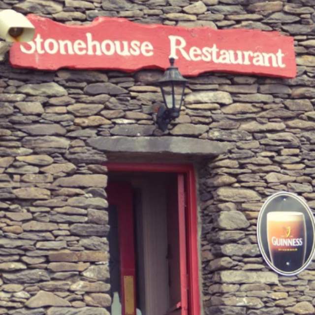 Éalú at The Stonehouse