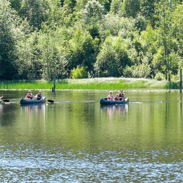 Kanoutleie og returtransport, Joval Gård