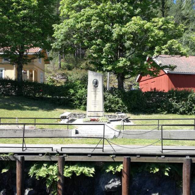 Minnestøtte Engebret Soot