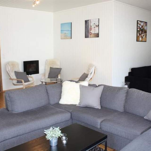 Romslig hytte i sentrum med 6 soverom for familier eller grupper - Bortelid