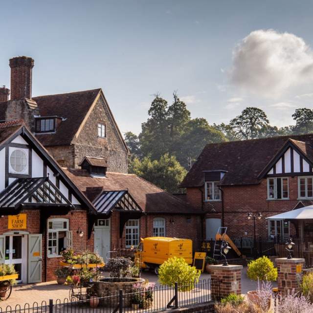 Cowdray Farm Shop Cafe