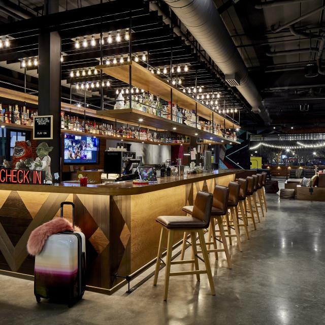 bar moxy