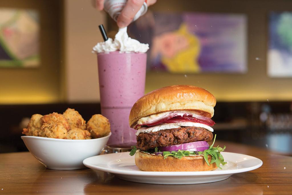 DLUX_BlackBeanBurger_CH_001