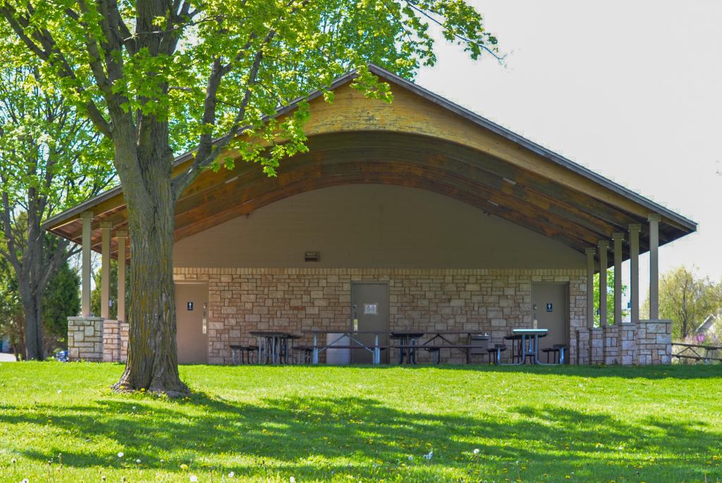 band shelter