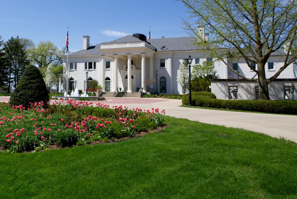 Gov. Mansion Exterior
