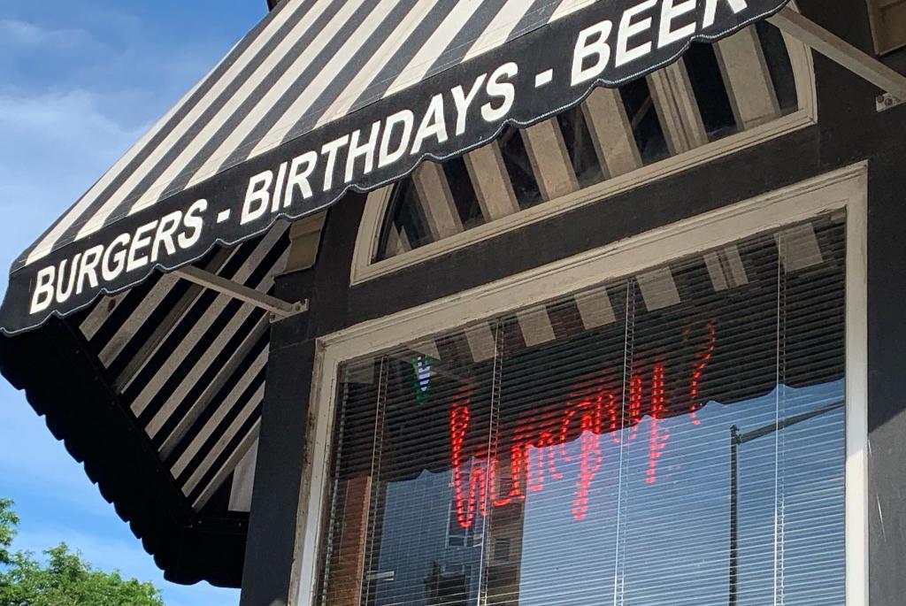 burgers-bdays-beers