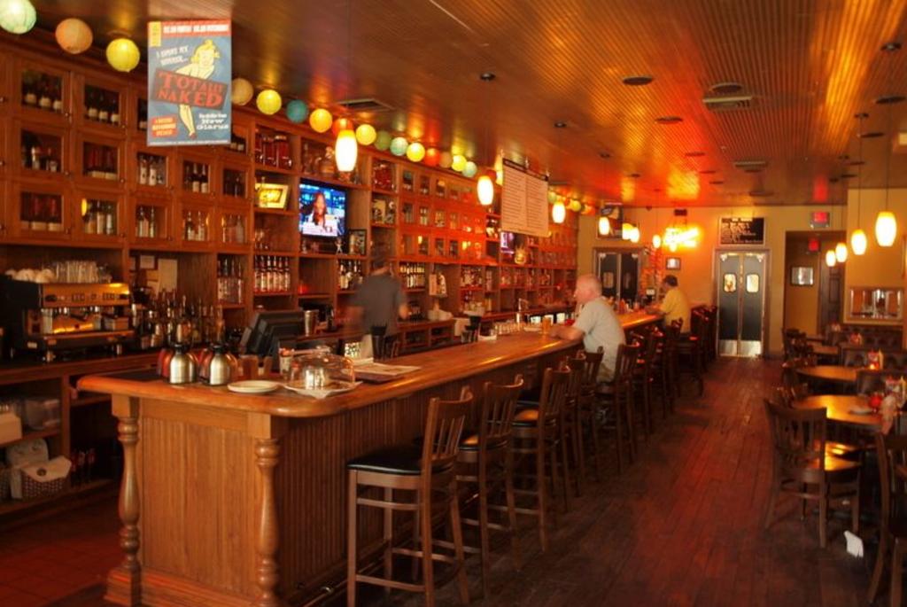 old-fashioned-interior