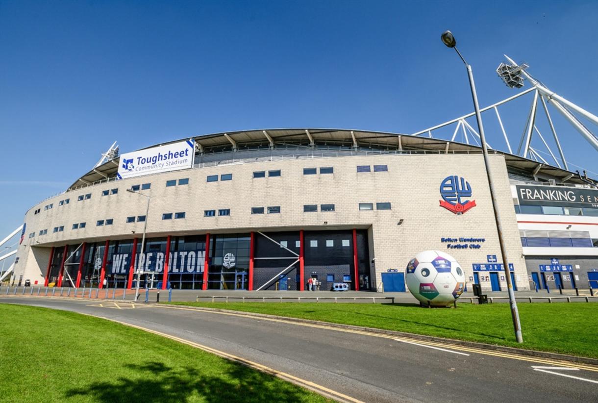 Bolton wanderers football club macron stadium discount
