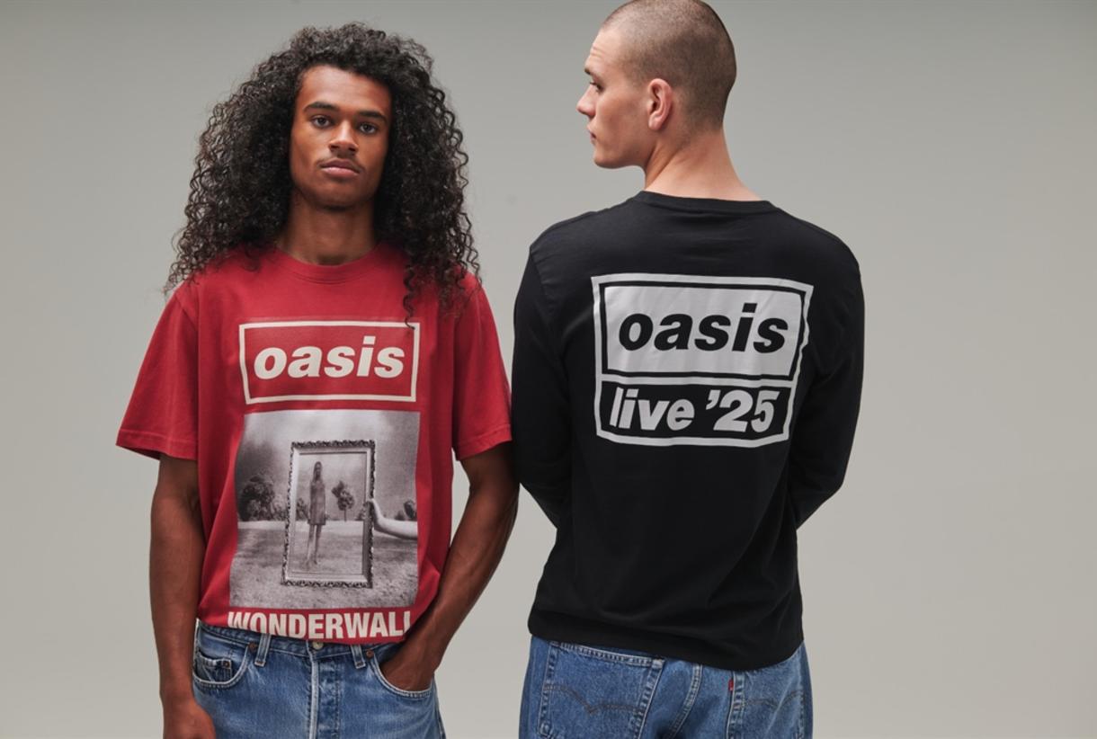 Manchester購入 正規品 oasis Live'25 Tシャツ M Oasis Tシャツ Live'25 Manchester（OASIS T-SHIRT - 19.7.25