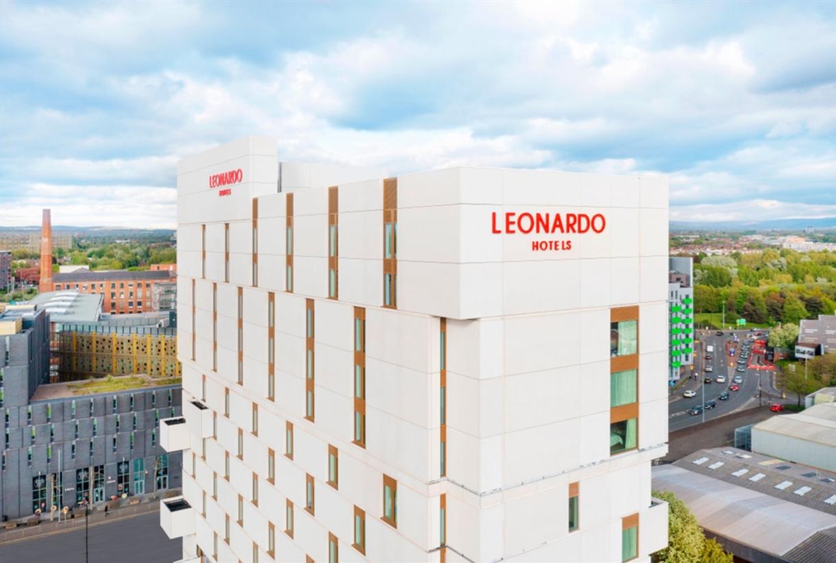Leonardo hotel shop