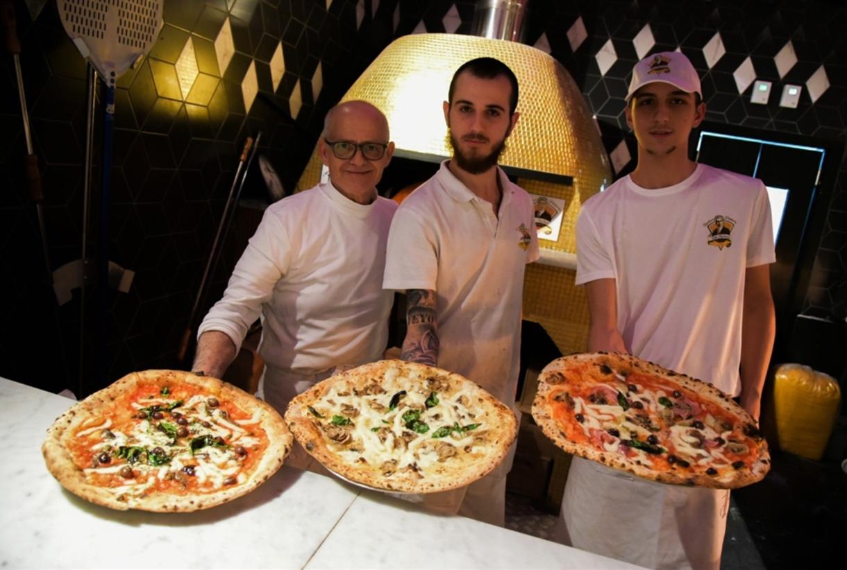 Antica pizzeria store