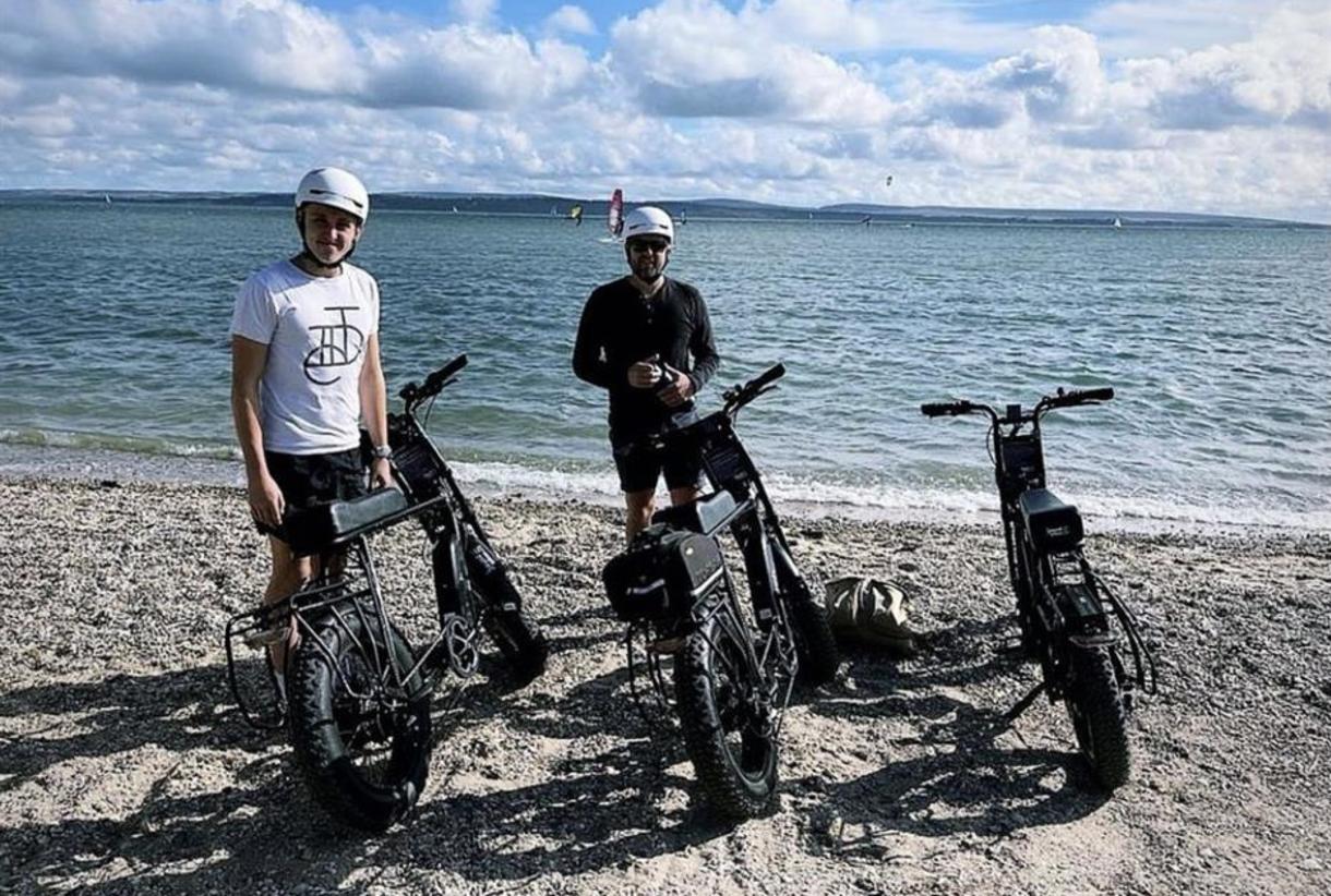 Jaunt e Bikes Visit the New Forest