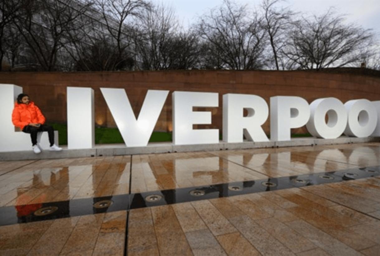 Liverpool Sign
