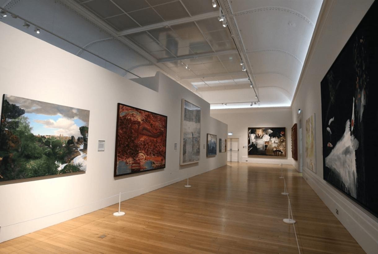 Walker art gallery deals