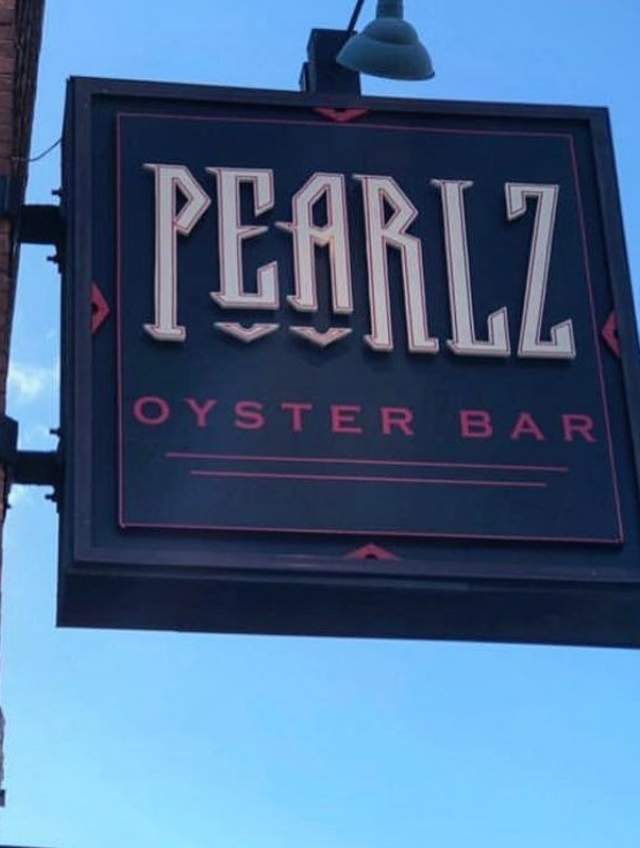 Pearlz Oyster Bar