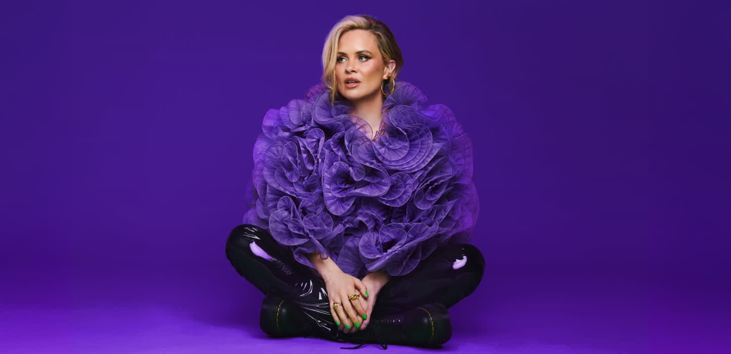 Joanne McNally - Pinotphile