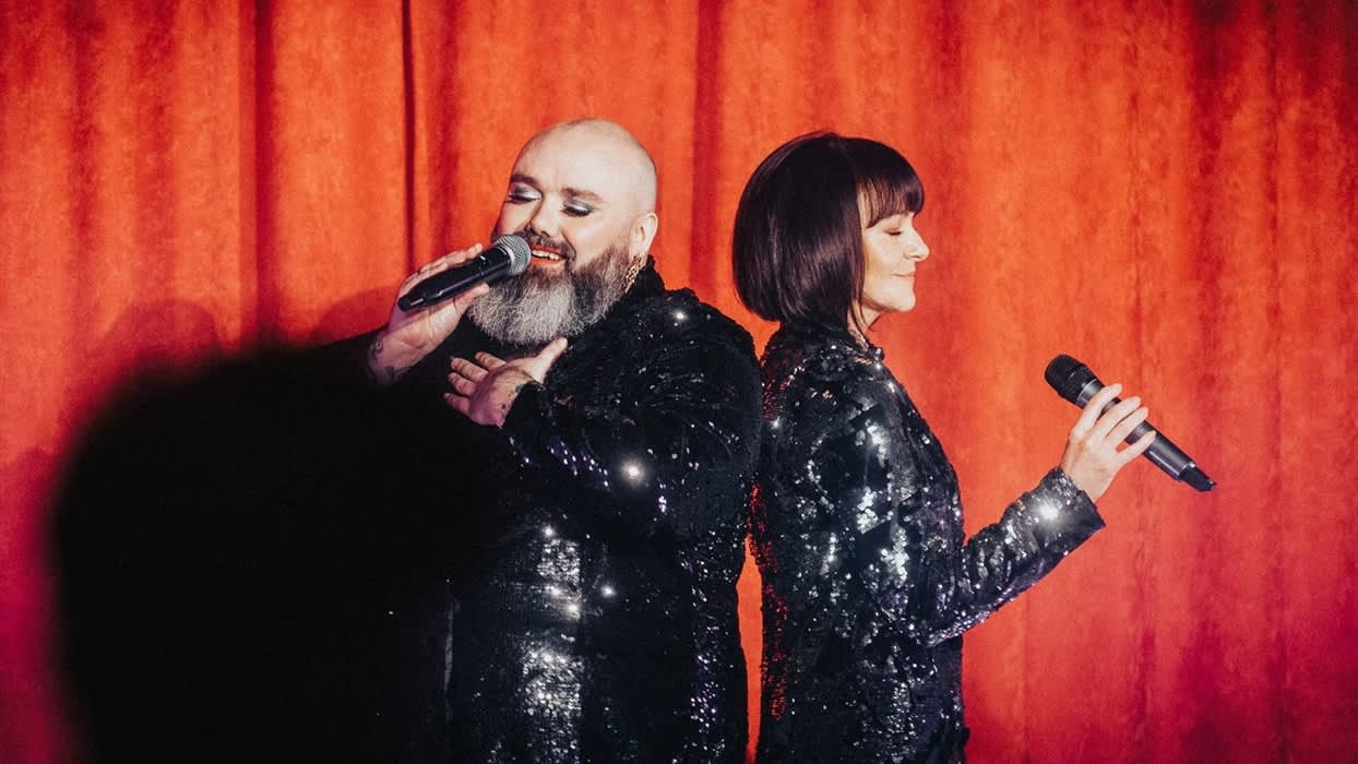 80s, 90s, 00s Christmas Show