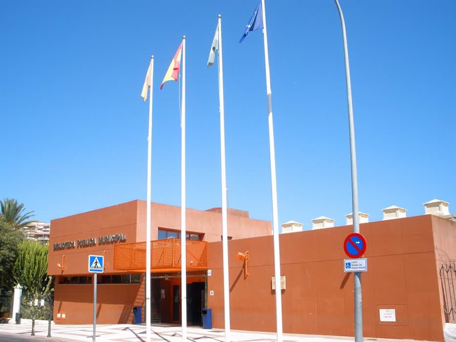 Biblioteca Pública Arroyo de la Miel