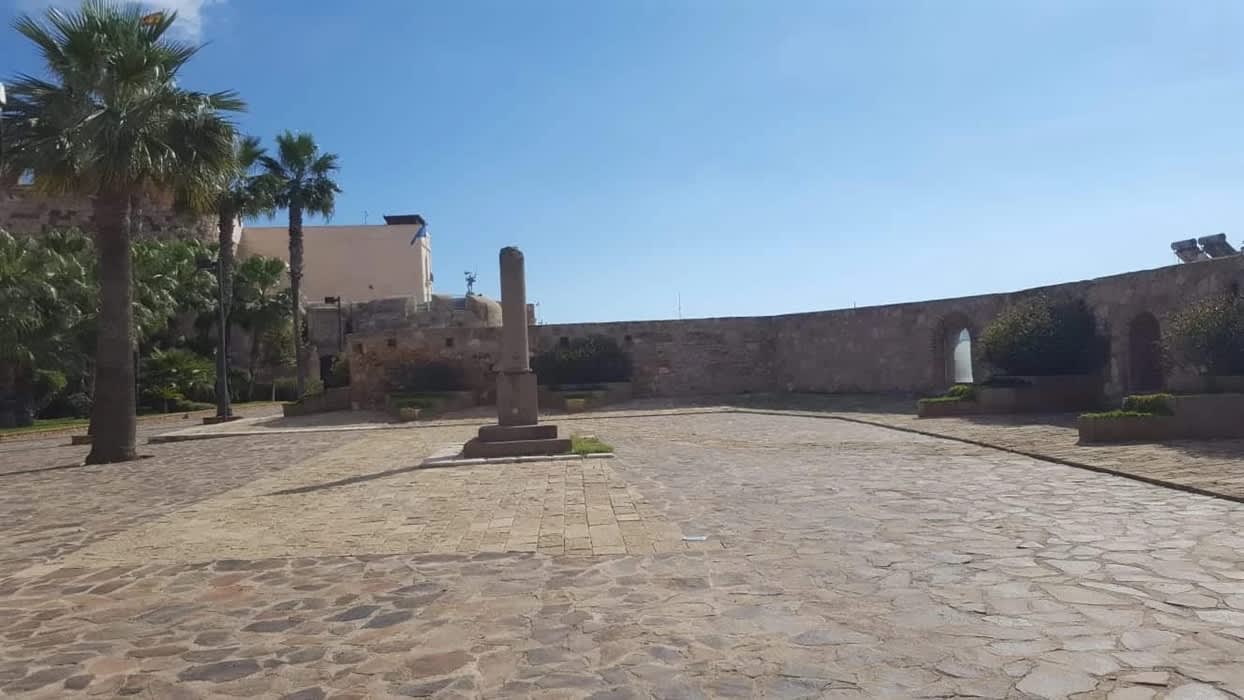 Arms Square (Plaza de Armas)