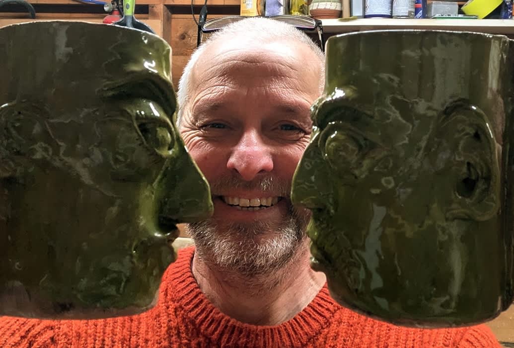 Face cups jugs and mugs with Dave short