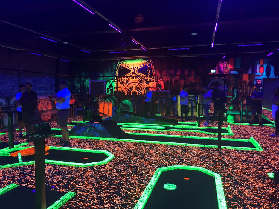 Sprett Minigolf Glow, Askim