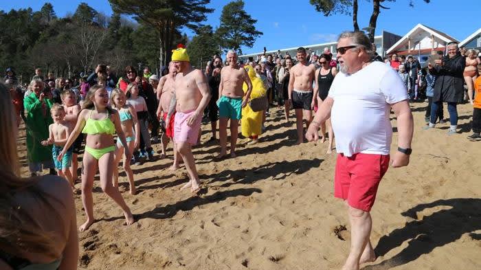 Årets første bad!