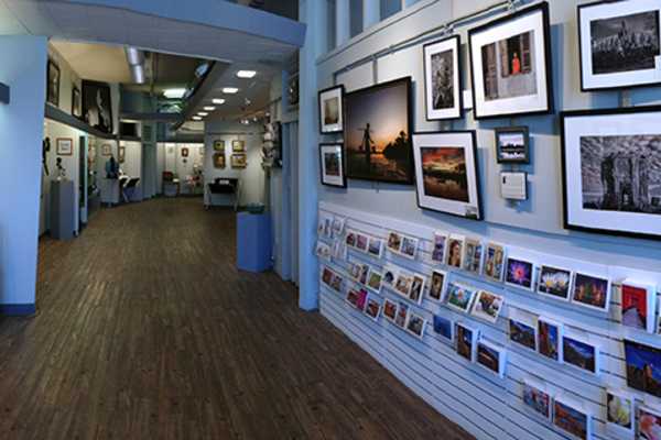 primary image