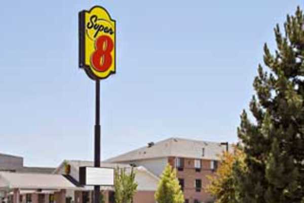 primary image