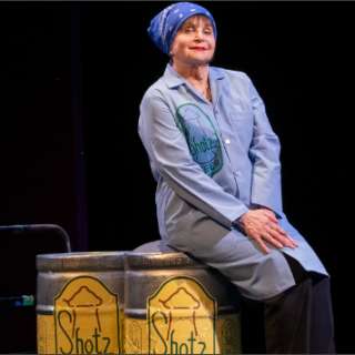 Cindy Williams starring in 