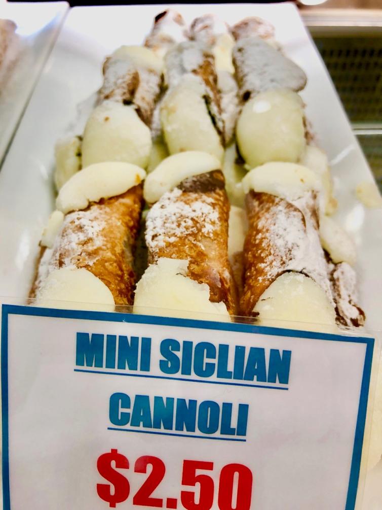 Valaroso Foods - Mini Cannoli