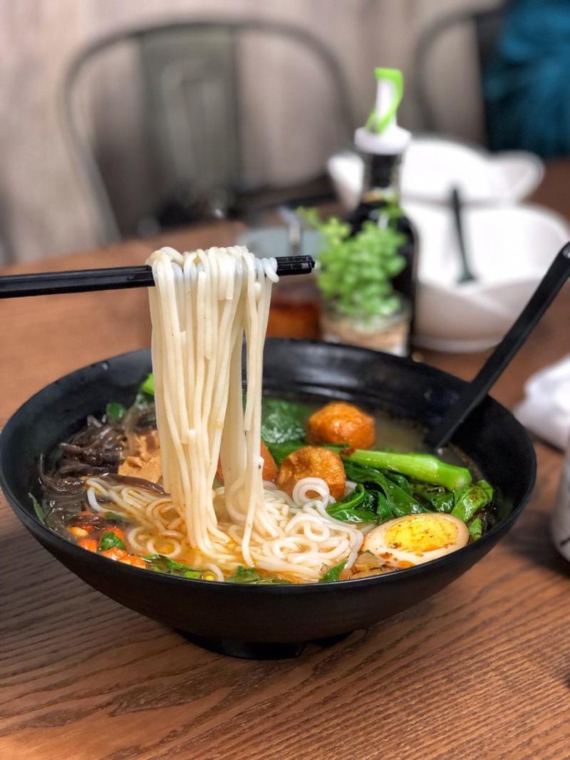 R Noodles Photo